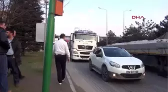 Eskişehir Tır'ın Çarptığı Yaya Öldü