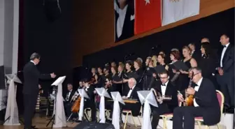 Metristepe Kültür Merkezi'nde Yapılan Türk Sanat Müziği Konserine Yoğun İlgi