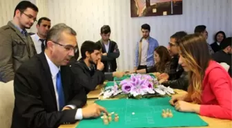 Üniversitede Peçiç Turnuvası