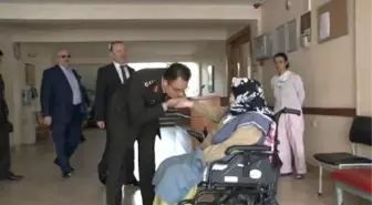 Jandarma'dan Duygulandıran Ziyaret