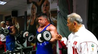 İzmirli Vücutçular Seçmeler İçin Kampa Girdi