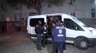 Manisa'da Yapılan Terör Operasyonunda 12 Kişi Gözaltına Alındı