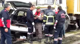 Afyonkarahisar'da Trafik Kazası: 1 Ölü, 2 Yaralı