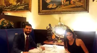 Aslıhan Doğan'ın Annesi ve Arda Turan'ın Annesi Tanıştı