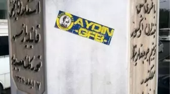 Şehitler Abidesine Yapıştırılan Sticker Emekli Albayı Çileden Çıkarttı