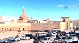 Bakan Tüfenkci, Sınır Kapısı ve Gümrük Sahasında İncelemelerde Bulundu