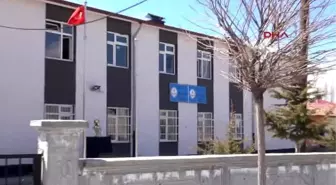 Niğde'de 12 Kız Öğrenciye Tacizle Suçlanan Öğretmen Tutuklandı