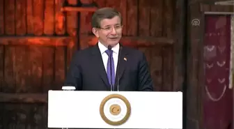 Davutoğlu: 'Bunların Tek Derdi Var, Teröristlere İş Makineleriyle Çukur Kazmak'