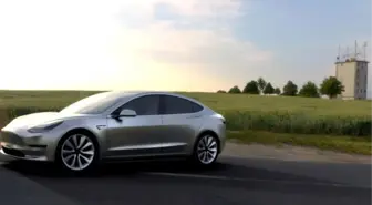 Tesla Model 3 İçin İlk Tebrik Google Ceo'sundan