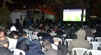 Arda Turan'ın Mahallesinden 'El Clasico' Heyecanı!