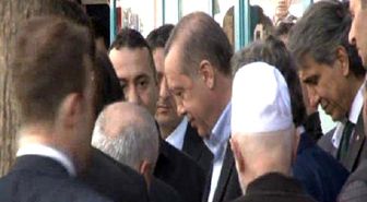 Cumhurbaşkanı Erdoğan Fatih'te Bir Yakınını Ziyaret Etti