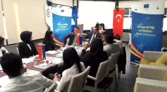 Gençlere Avrupa Birliği'nin Fırsatları Anlatıldı