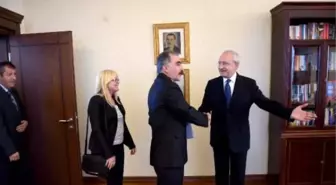Kılıçdaroğlu, Eğitim-Sen Yönetim Kurulu Üyeleriyle Görüştü