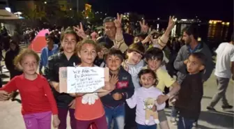 Sakız'da Göçmenlerden 'Türkiye'ye Dönmeyiz' Direnişi