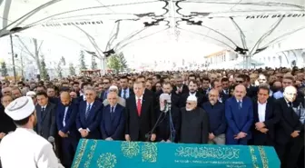 Ünlü İş Adamı Hüseyin Doğan, Son Yolculuğuna Uğurlandı