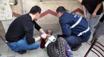 Yangında Mahsur Kalan Yaşlı Kadını İtfaiye Kurtardı