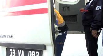 Kayseri Tır'ın Çarptığı Motorsiklette Sürücü Koca Yaralı Eşi Öldü