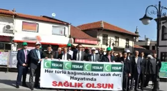 Akşehir'de Yeşilay'dan Sağlık Olsun Standı