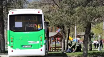 Halk Otobüsünde Bomba Paniği