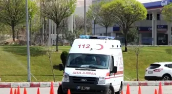 Ambulans Şoförleri Zor Koşullarda Zamanla Yarıştı