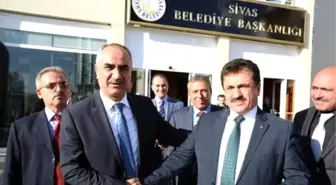 Sivas Belediyesi ile Hizmet-iş Sendikası Arasında Toplu Sözleşme İmzalandı