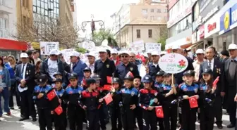 Kütahya'da Polis-halk Yürüyüşü