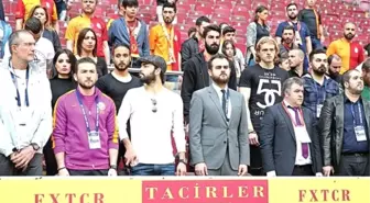 Galatasaray'da Acı Gerçeğin Fotoğrafı! Kaptanlar Tek Kelime Etmedi