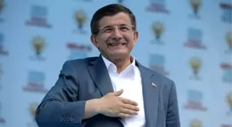 Davutoğlu'dan Top Kontrolü Yorumu: Messi'yi Bana Benzetirler Diye Düşünmüştüm