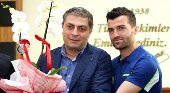 Kahraman Doktor, Sahaya Atlayıp Futbolcunun Hayatını Kurtardı