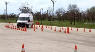 Van'da Att ve Ambulans Şoförlerine İleri Sürüş Eğitimi