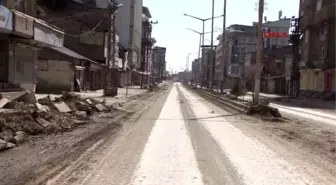 PKK'lılar Kaldıkları Evleri Ateşe Verip Okullara Zarar Veriyor