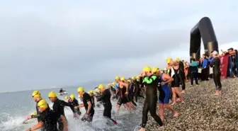 Antalya'da Triatlon Orta Mesafe Türkiye Şampiyonası