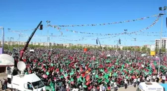 Diyarbakır'da On Binler Kutlu Doğumda Bir Araya Geldi