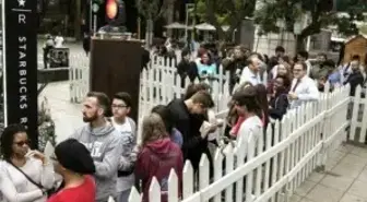 Güney Afrika'daki İlk Starbucks Açıldı