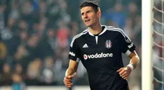 Beşiktaş Basın Sözcüsü Albayrak: Gomez Beşiktaş'ta Kalacak