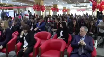Çocuk Hakları Çalıştayı Sonrasında Çocuklar, Yüzlerce 'Barış Balonu' Uçurdu