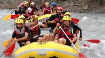 Üniversitelilerin Rafting Keyfi