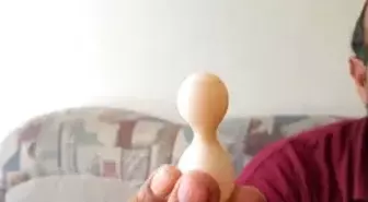 Kum Saati Şeklindeki Yumurtayı Görenler Şaşırıyor