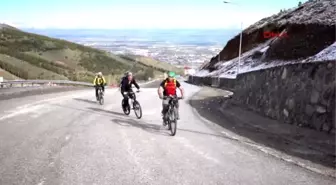 Erzurum Palandöken'in Çılgın Bisikletçileri