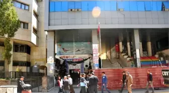 Belediye Pasajındaki Ruhsatsız Dükkanlar Mühürlendi