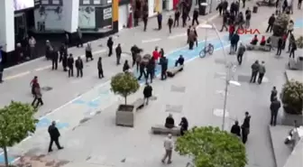 Liseli Kızlar Caddede Birbirine Girdi