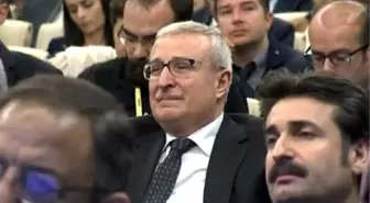 Davutoğlu'nun Vedasında Gözyaşları Sel Oldu