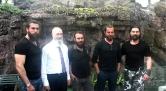 Diriliş Ertuğrul Oyuncuları Kelebekler Vadisi'nde
