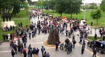 Kakava-Hıdrellez Şenlikleri' Ateşin Yakılmasıyla Başladı