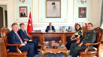 Trafik Haftası Tertip Komisyonu Üyelerinden Vali Salihoğlu'na Ziyaret