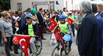 Akhisarlı 300 Bisikletçi Sağlık İçin Yollara Çıktı