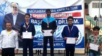 Biga Ortaokulu Yıldız Erkek Atletizm Takımı Bölge Birincisi