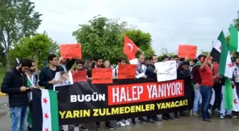 Üniversite Öğrencilerinden Halep Protestosu