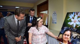 Zihinsel Engelli Öğrencilerden Fotoğraf Sergisi