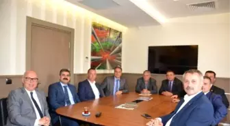 Disk Genel-iş Genel Başkanı Remzi Çalışkan Başkan Eşkinat'ı Ziyaret Etti